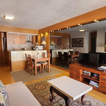 R1357 Balcon De Europa Apartment Nerja Luaran gambar